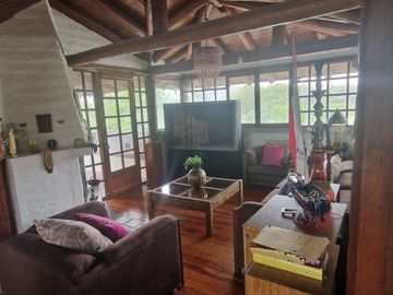 Se Vende Quinta en La Pampa - Mitad del Mundo, Colegio de la Liga, Quito Norte