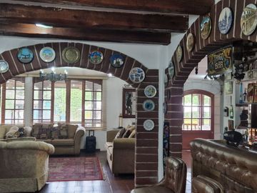 Se Vende Quinta en La Pampa - Mitad del Mundo, Colegio de la Liga, Quito Norte