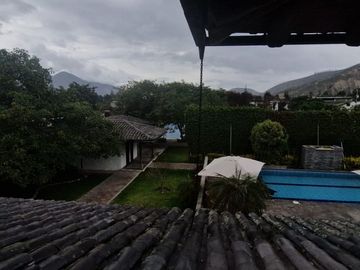 Se Vende Quinta en La Pampa - Mitad del Mundo, Colegio de la Liga, Quito Norte