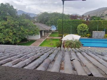 Se Vende Quinta en La Pampa - Mitad del Mundo, Colegio de la Liga, Quito Norte