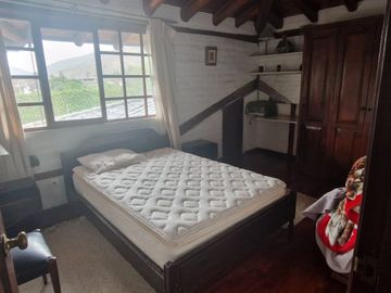 Se Vende Quinta en La Pampa - Mitad del Mundo, Colegio de la Liga, Quito Norte