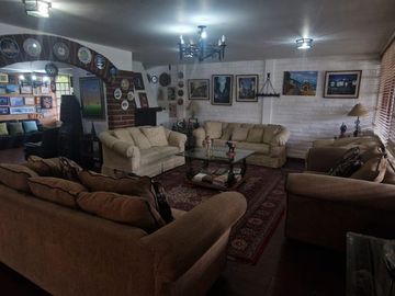 Se Vende Quinta en La Pampa - Mitad del Mundo, Colegio de la Liga, Quito Norte
