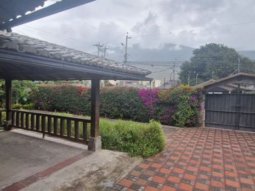 Se Vende Quinta en La Pampa - Mitad del Mundo, Colegio de la Liga, Quito Norte