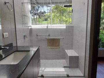Venta hermosa casa finca, Verede La Veta, Copacabana Antioquia.
