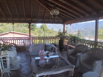 Venta hermosa casa finca, Vereda Portachuelo, Girardota Antioquia.
