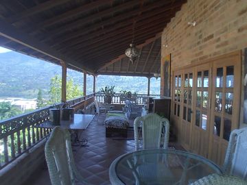 Venta hermosa casa finca, Vereda Portachuelo, Girardota Antioquia.