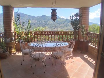 Venta hermosa casa finca, Vereda Portachuelo, Girardota Antioquia.