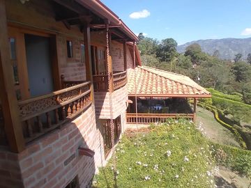 Venta hermosa casa finca, Vereda Portachuelo, Girardota Antioquia.