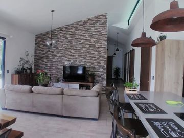 Venta hermosa Casa Finca, vereda Montañita, Copacabana.