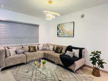 Casa en venta en Cumbres Fracc. Crisanto, Monterrey