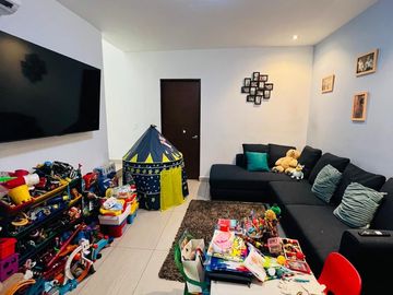 Casa en venta en Cumbres Fracc. Crisanto, Monterrey