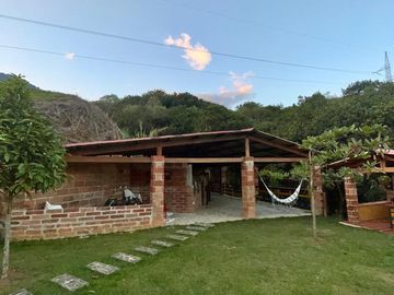 Venta hermosa Finca, vereda El Noral, Copacabana Antioquia.