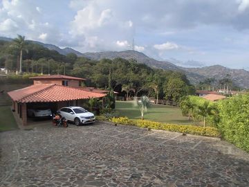 Venta hermosa Finca, vereda El Noral, Copacabana Antioquia.