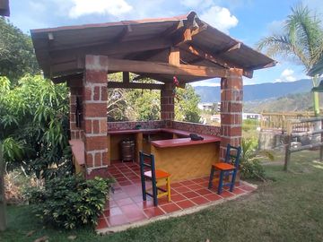 Venta hermosa Finca, vereda El Noral, Copacabana Antioquia.