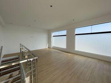 Penthouse de estreno Chacarilla Zona tranquila