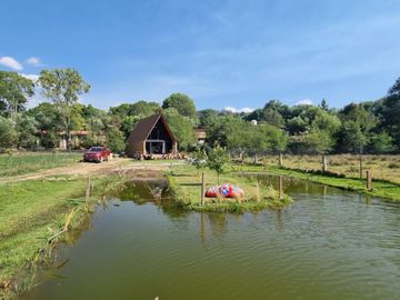 GRAN CABAÑA EN VENTA, CON LAGO PROPIO...