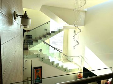 Casa en Venta, de 3 recámaras y arquitectura contemporánea en Provincia Santa Elena, Qro.