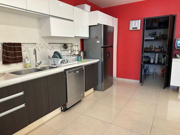 Casa en Venta, de 3 recámaras y arquitectura contemporánea en Provincia Santa Elena, Qro.