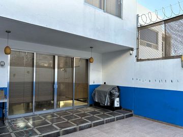 Casa en Venta, de 3 recámaras y arquitectura contemporánea en Provincia Santa Elena, Qro.