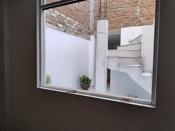 AMPLIA CASA EN URB. LA NORIA-TRUJILLO