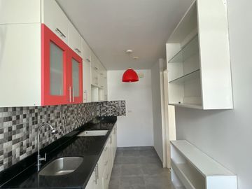 SE VENDE DPTO DE 68 M2 EN CHORRILLOS
