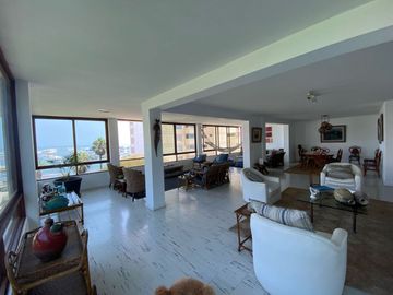 Venta de lindo departamento en el Balnerario Ancón