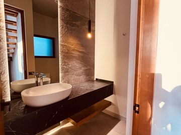VENDO CASA NUEVA EN LOMAS DEL MOLINO IV DE LEON GTO
