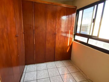 Casa Venta Cerca Plaza Patria, Habitacional Seattle, Zapopan.