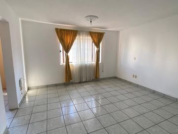 Casa Venta Cerca Plaza Patria, Habitacional Seattle, Zapopan.