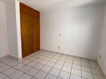 Casa Venta Cerca Plaza Patria, Habitacional Seattle, Zapopan.