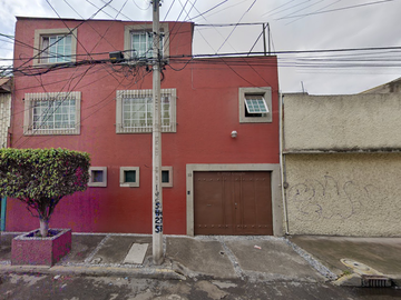 HERMOSA CASA EN  AGRICOLA ORIENTAL