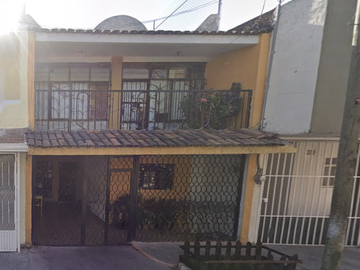 Oportunidad única casa en venta a precio de liquidación EN AARON JOAQUIN, GUADALAJARA
