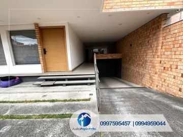 VENDO EDIFICIO DE LUJO EN CUENCA SECTOR TOTORACOCHA