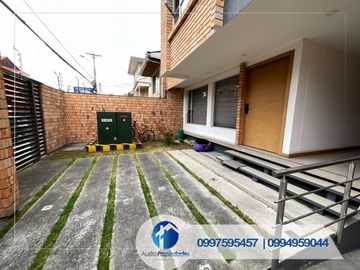 VENDO EDIFICIO DE LUJO EN CUENCA SECTOR TOTORACOCHA