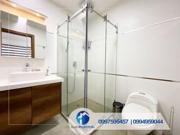 VENDO EDIFICIO DE LUJO EN CUENCA SECTOR TOTORACOCHA