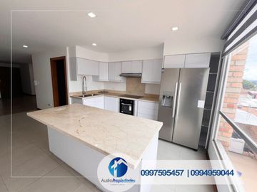 VENDO EDIFICIO DE LUJO EN CUENCA SECTOR TOTORACOCHA