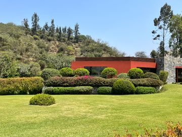 Venta de Moderna Casa de Campo con Piscina en Condominio La Quebrada – Cieneguilla
