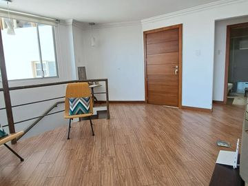 VENDO DEPARTAMENTO DÚPLEX MIRAVALLE CUMBAYÁ