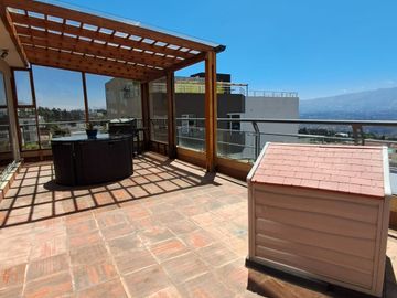 VENDO DEPARTAMENTO DÚPLEX MIRAVALLE CUMBAYÁ