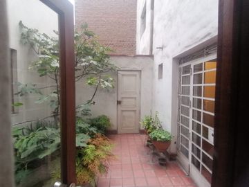 Departamento Tipo Casa Para Familia Grande. Muy Acogedora.