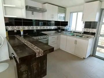 CASA EN PRADERAS DE OAXTEPEC CON TODOS LOS SERVICIOS