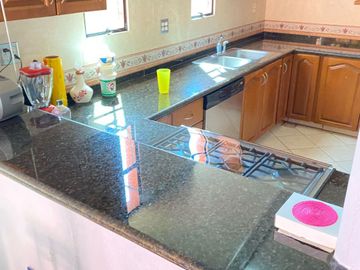 CASA EN FRACC AGUA HEDIONDA CON TODOS LOS SERVICIOS
