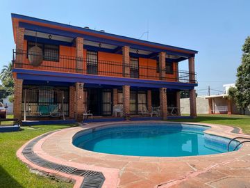CASA EN FRACC AGUA HEDIONDA CON TODOS LOS SERVICIOS