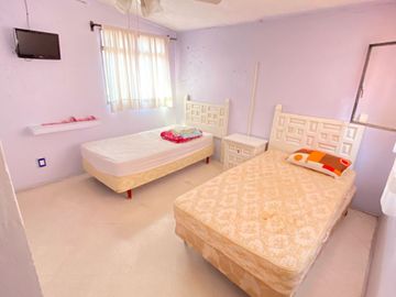 CASA EN FRACC AGUA HEDIONDA CON TODOS LOS SERVICIOS