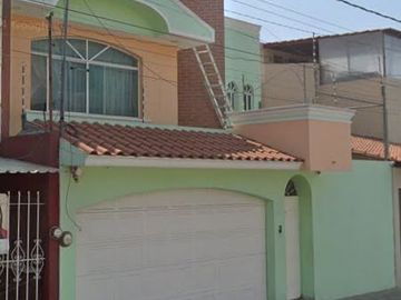 PRECIOSA CASA EN EL MIRADOR DE PUNHUATO, MORELIA, MICHOACAN