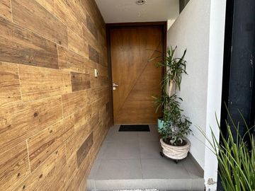 CASA EN VENTA EN LOMAS DEL MOLINO I DE LEON GTO