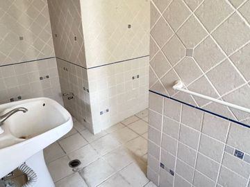 OPORTUNIDAD CASA Y TERRENO EN VENTA EN LAS CAÑADAS