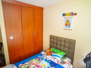 CASA EN VENTA - 3 HABITACIONES - CONOCOTO