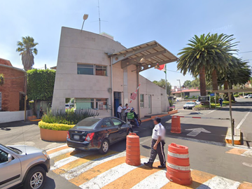 🏡 ¡Casa en remate bancario en Club de Golf México!