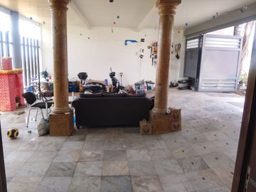 TRASPASO DE CASA EN LA JUERTA DE PEÑA (MG)